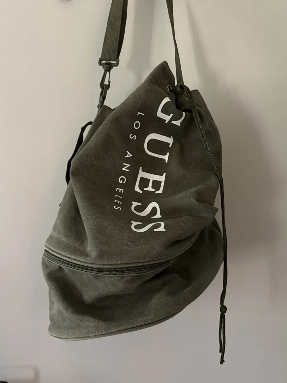 GUESS Los Angeles Men's Olive Green Drawstring Sling Backpack